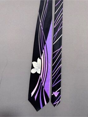Vitaliano Pancaldi Silk Tie Black Purple Lily Floral Stripes Italy 3.5”x 59"